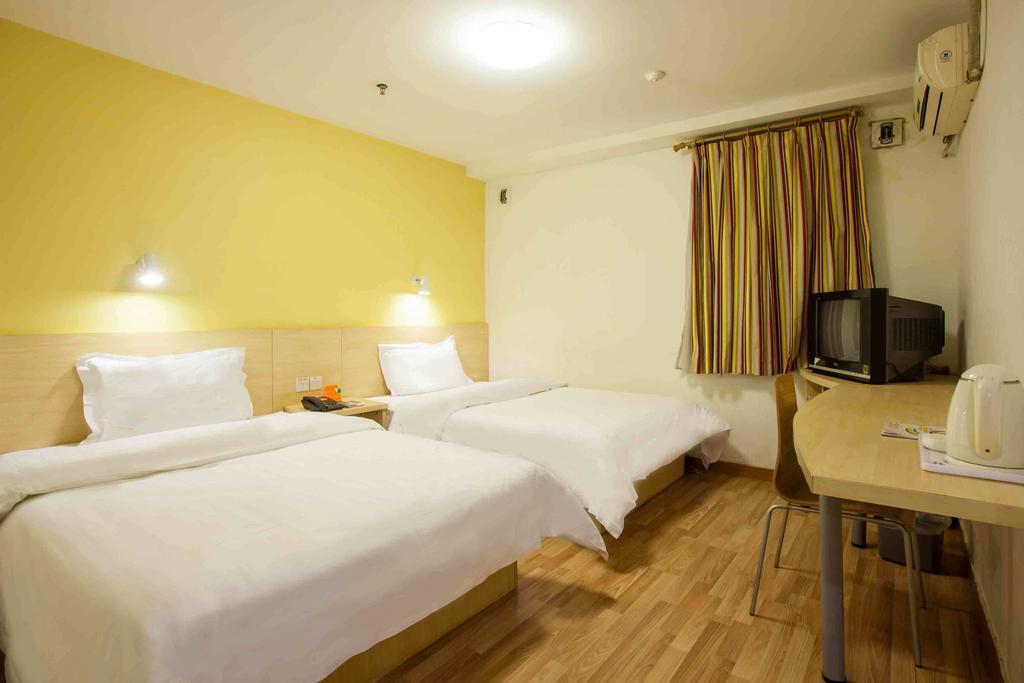 7Days Inn Taizhou Nantong Road Zhongjia Room photo